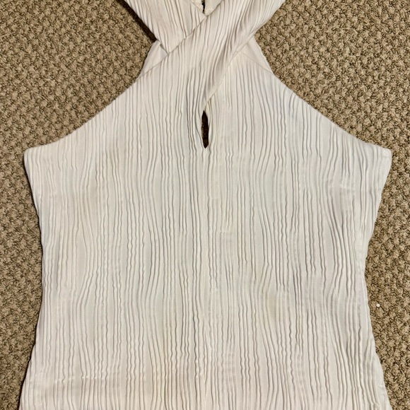 Anthropologie Tops - Anthropologie White Ribbed Cut Out Tank Top